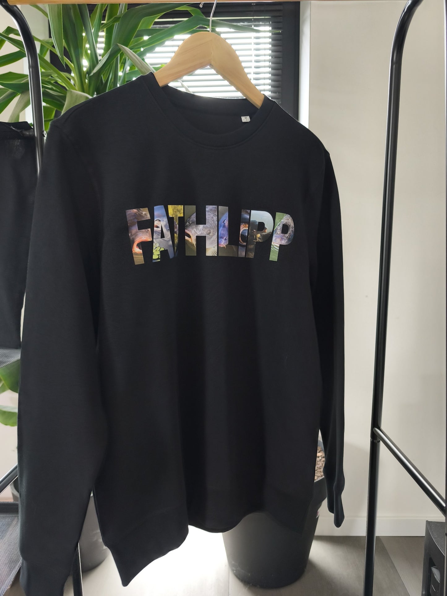 Lipps Sweater