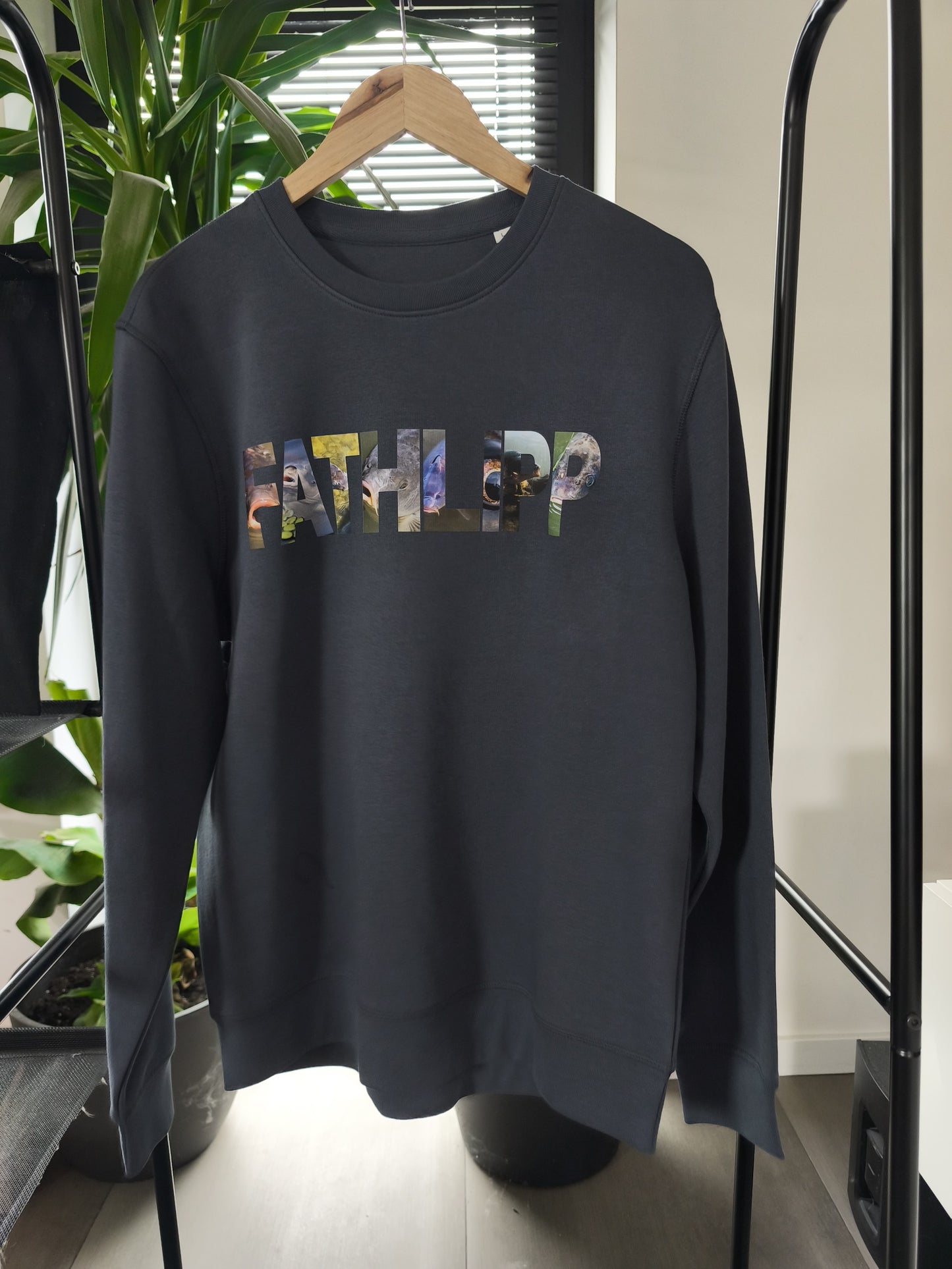 Lipps Sweater