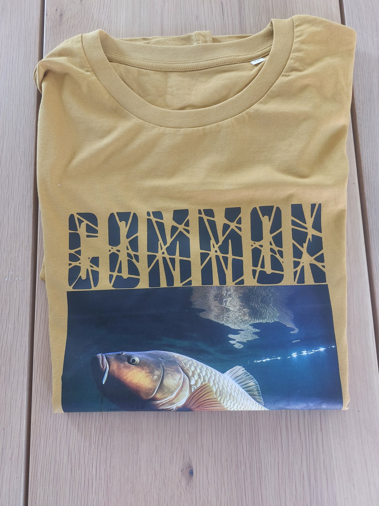 Common gold T-shirt