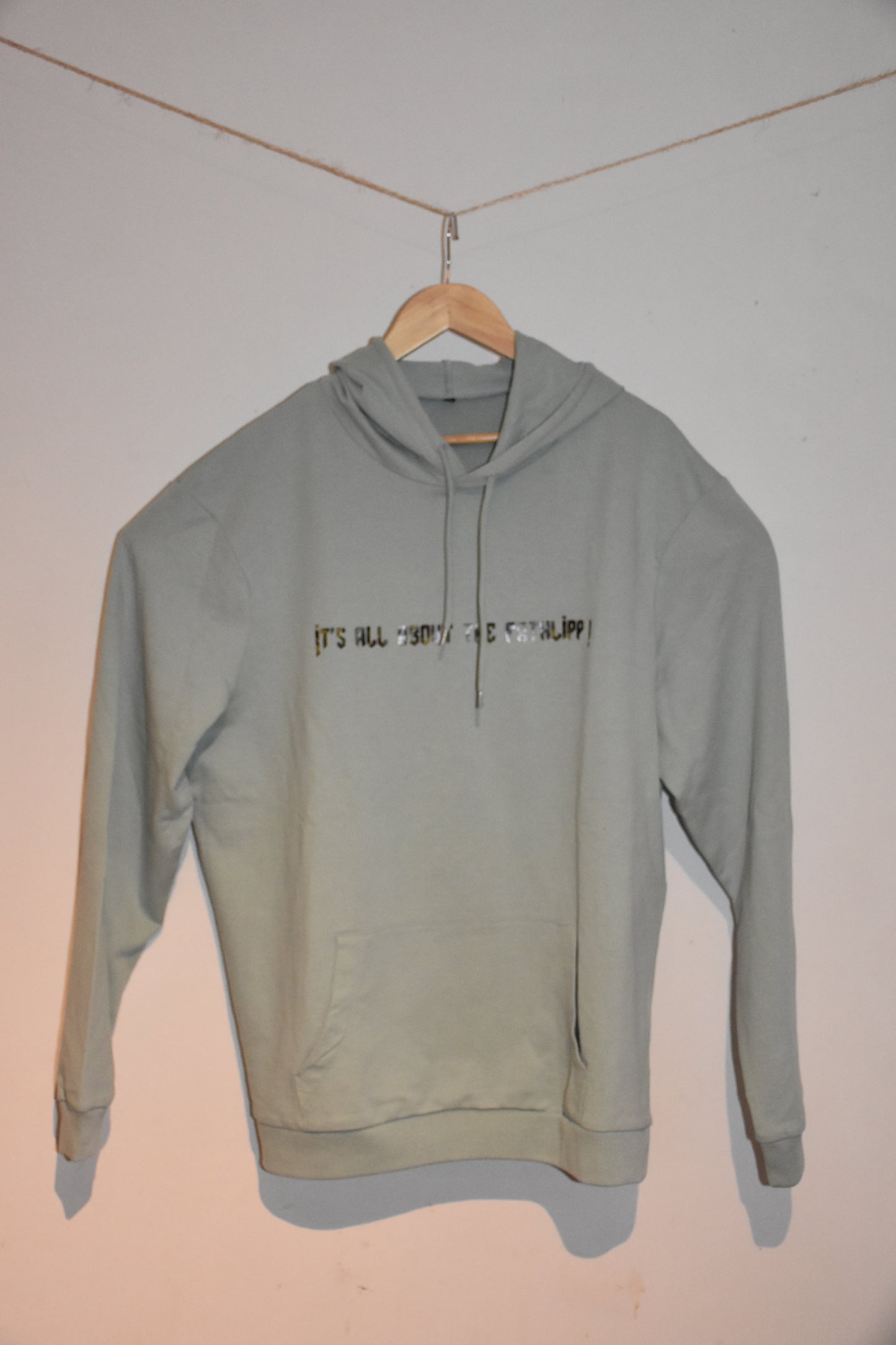 It's all about the Fathlipp Summer Hoodie